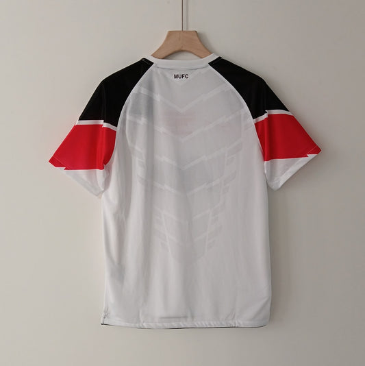 Retro 2010/2011 Manchester United Away Football Jersey