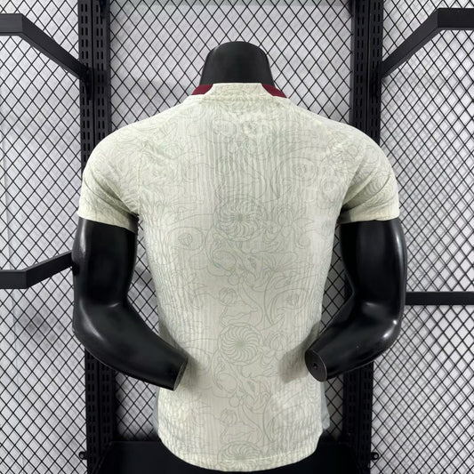 China Away Player Football Jersey 2025/2026