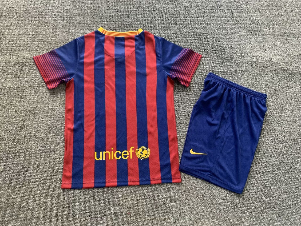Retro Barcelona Home Kids 2013/2014