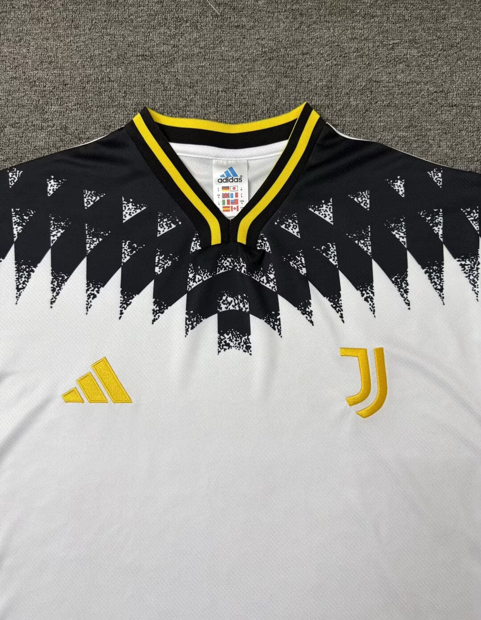 Retro Juventus Special Edition Fans Football Jersey 2026/2027