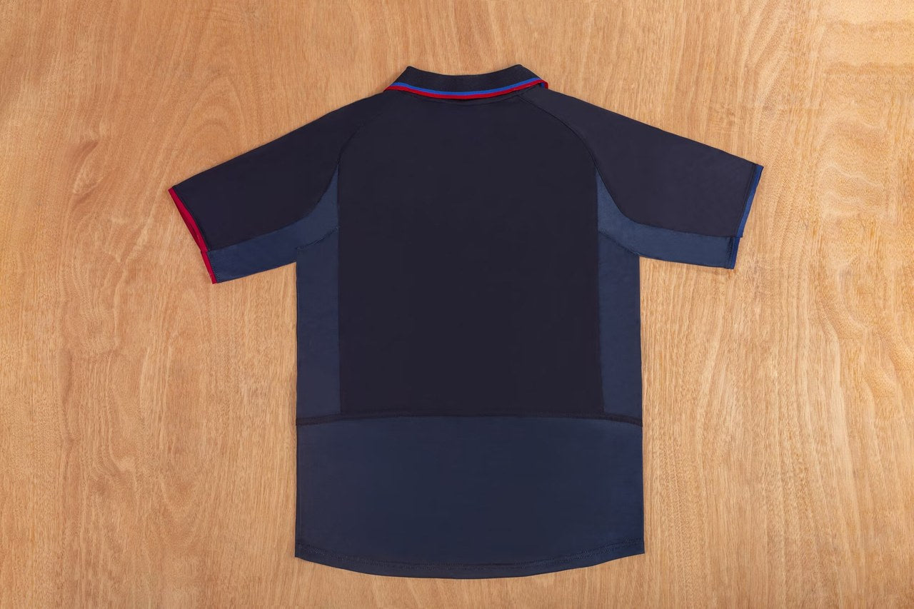 Retro Barcelona Away Football Jersey 2002/2003