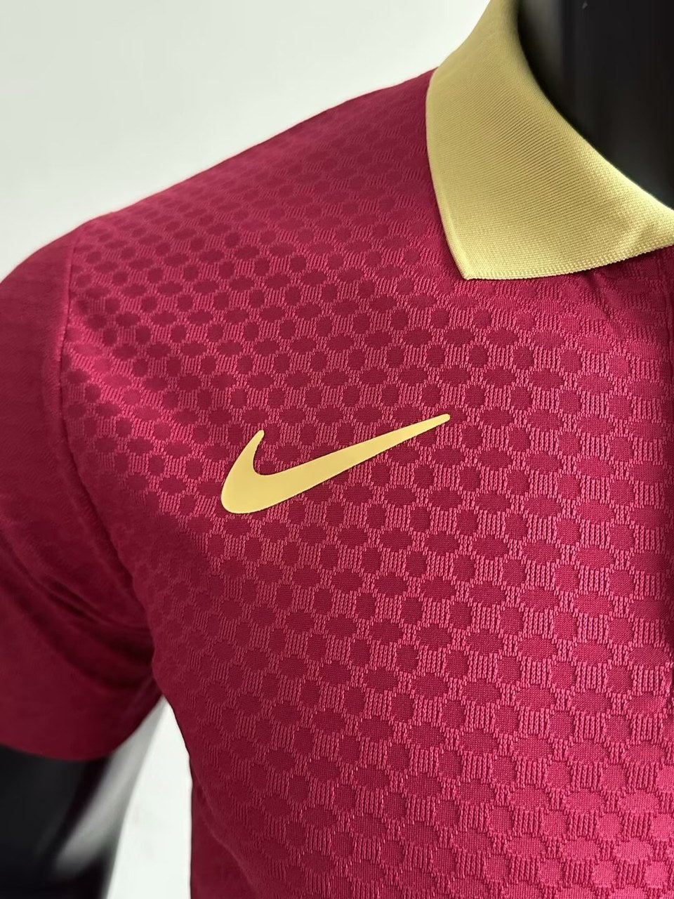 Barcelona Training Clothes Red Player Football Jersey 2025/2026