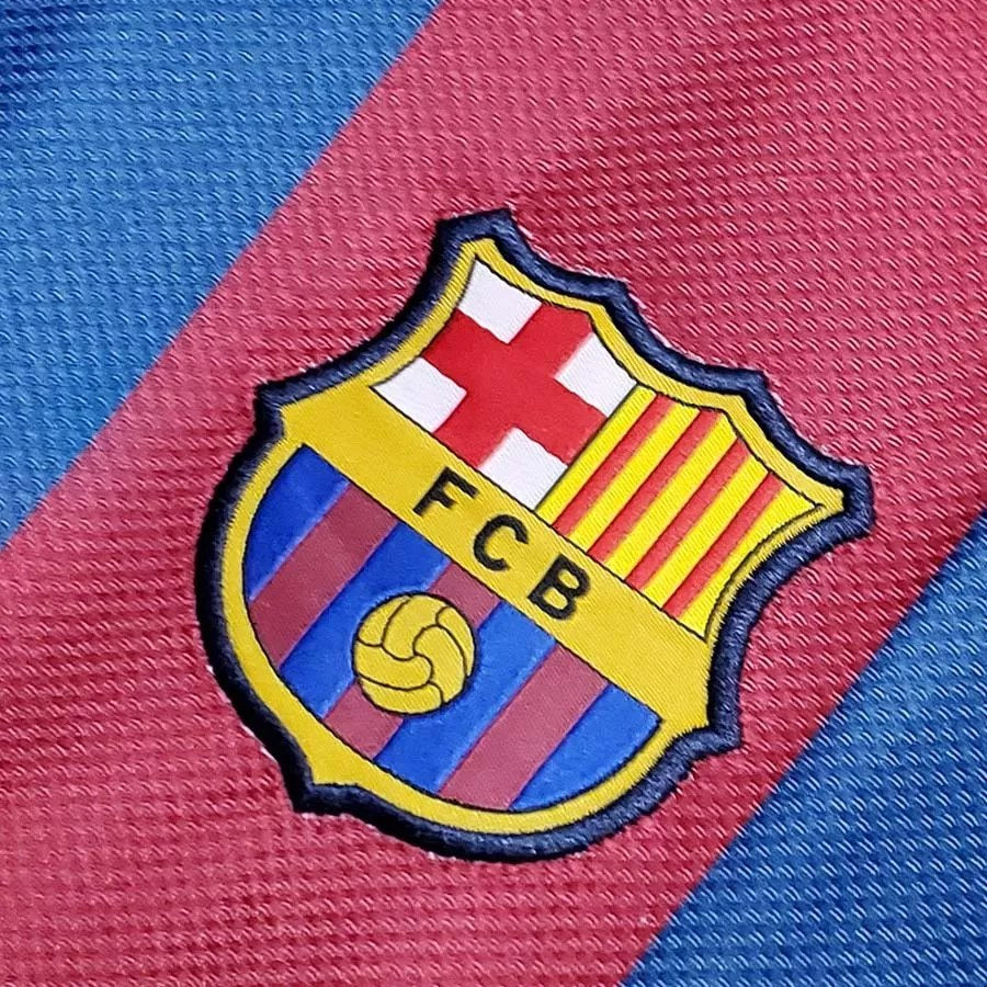 Retro Barcelona Home Football Jersey 2010/2011