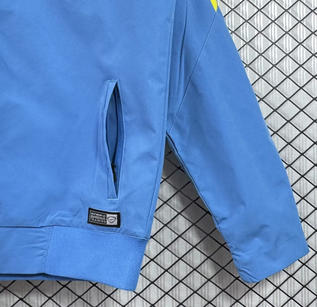 Retro Barcelona Windbreaker Blue Football Jersey 2015/2016