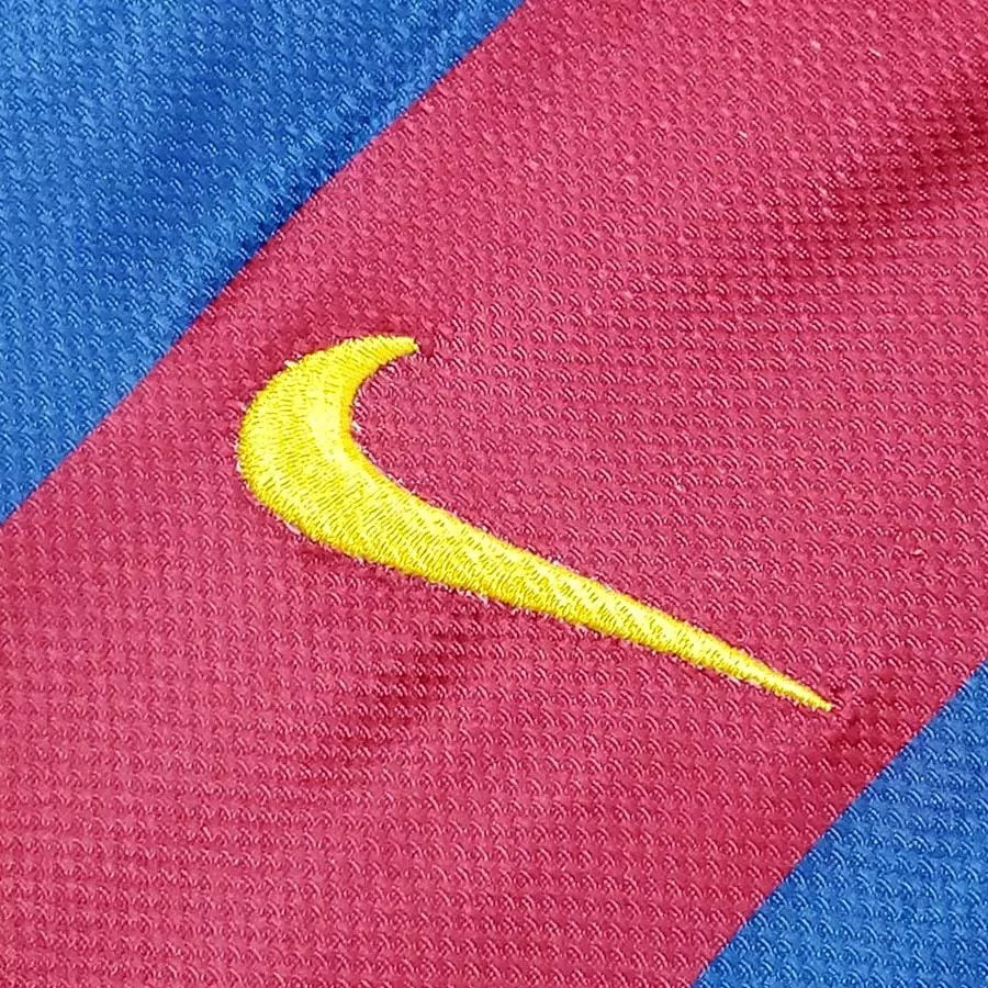 Retro Barcelona Home Football Jersey 2010/2011