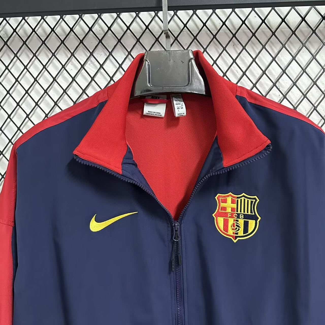 Barcelona Windbreaker Blue Football Jersey 2025/2026