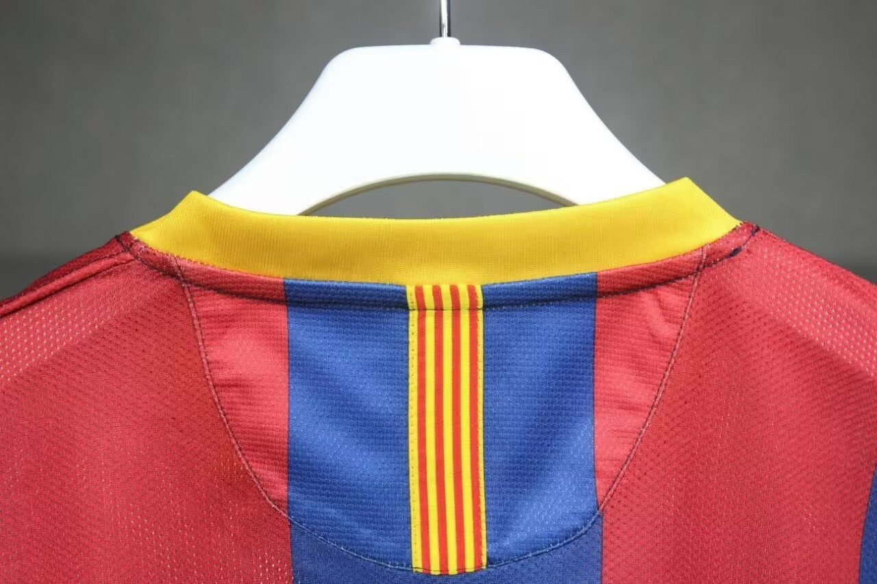 Retro Barcelona Player Home Football Jersey 2010/2011