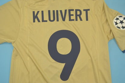 Retro Barcelona Away Football Jersey 2001/2002