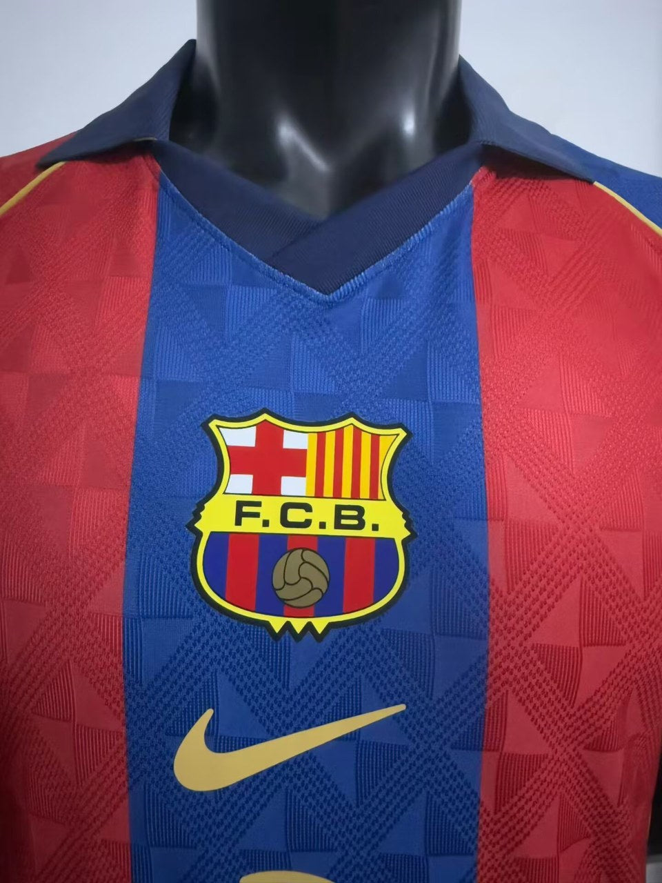 Barcelona Retro Leisure Special Edition Player Football Jersey 2026/2027