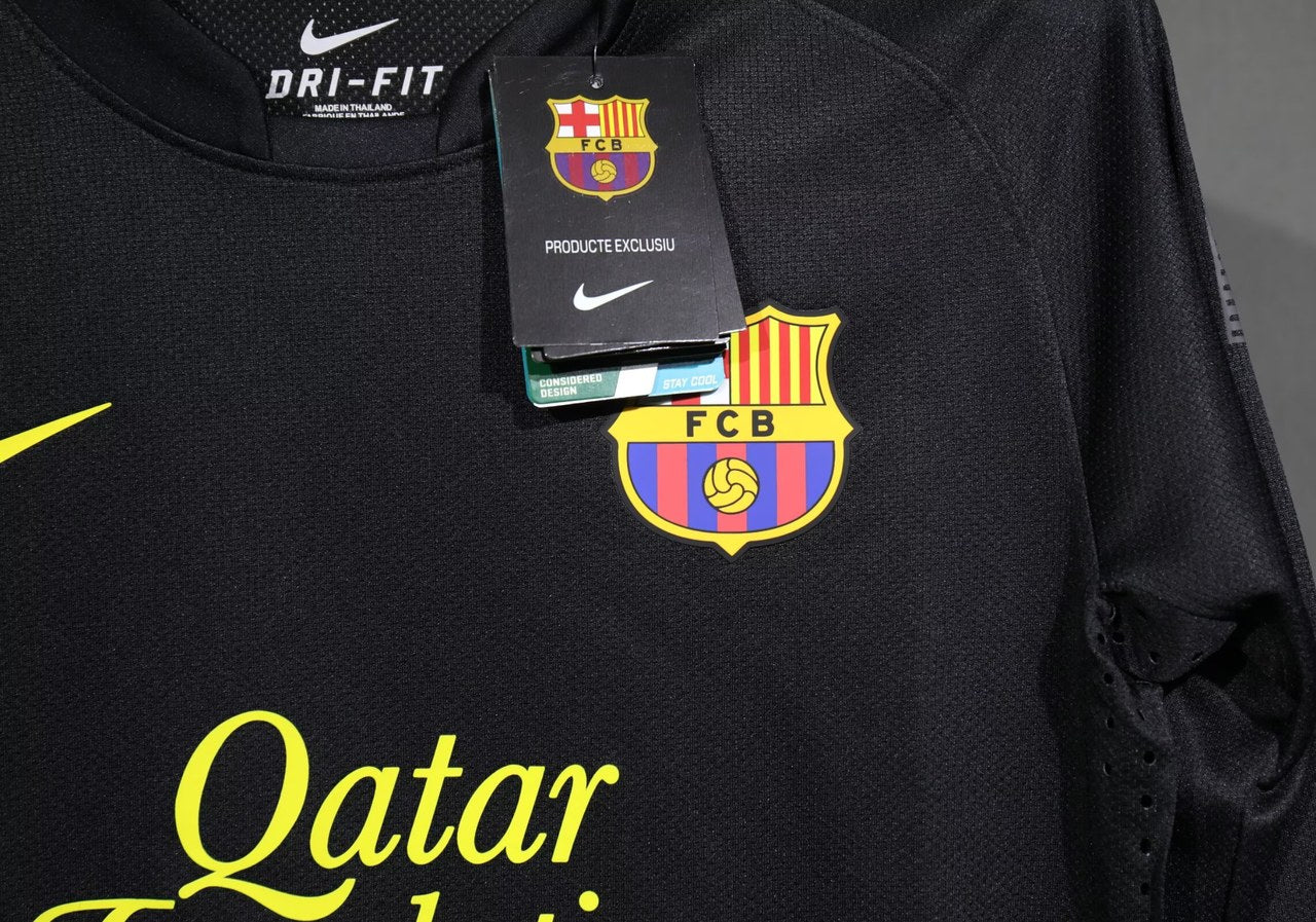 Retro Barcelona Long Away Player Football Jersey 2011/2012