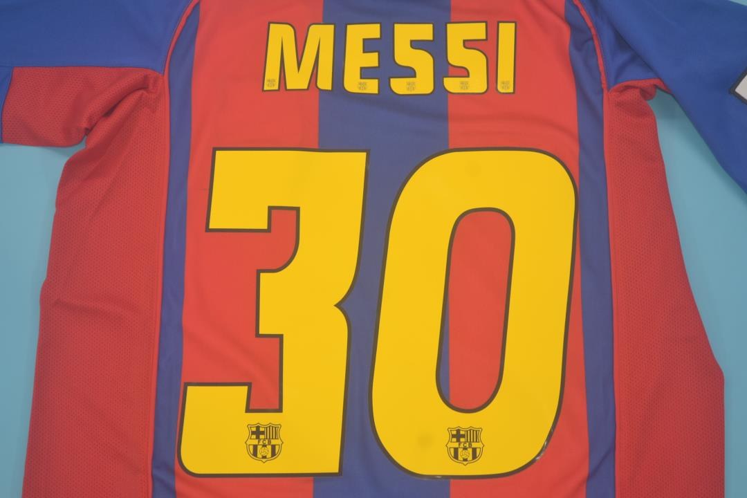 Retro Barcelona Home Football Jersey 2004/2005