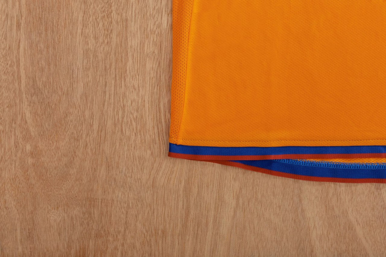 Retro Barcelona Away Football Jersey 2006/2007