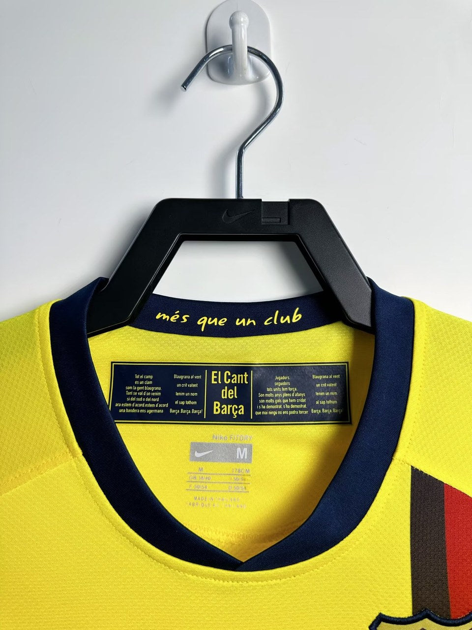 Retro Barcelona Away Long Sleeve Football Jersey 2008/2009