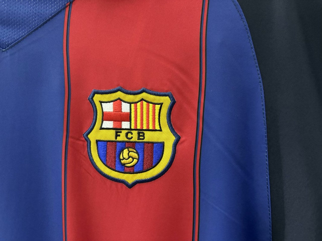 Retro Barcelona Home Football Jersey 2002/2003