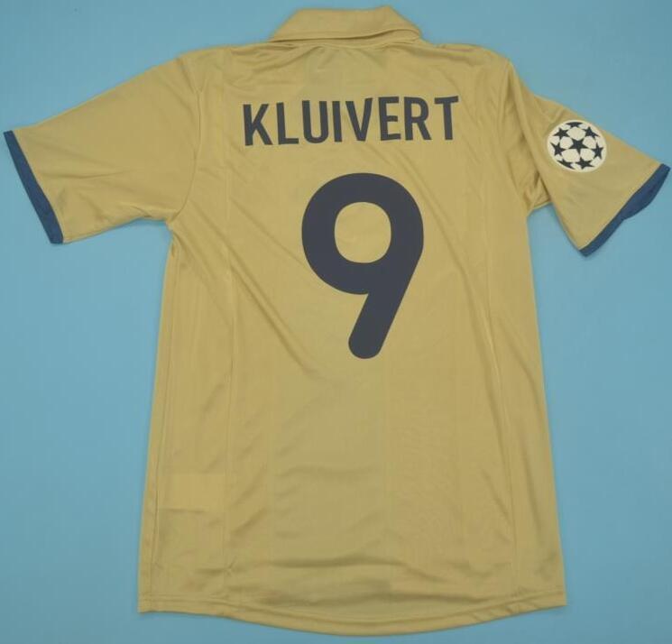 Retro Barcelona Home Football Jersey 2001/2002