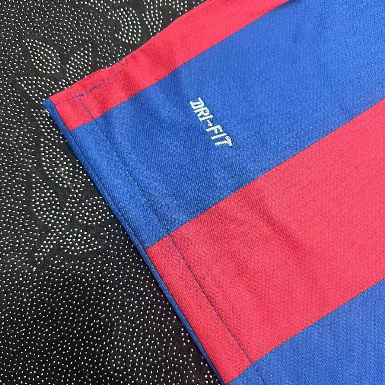 Retro Barcelona Home Kits Suit Football Jersey 2010/2011