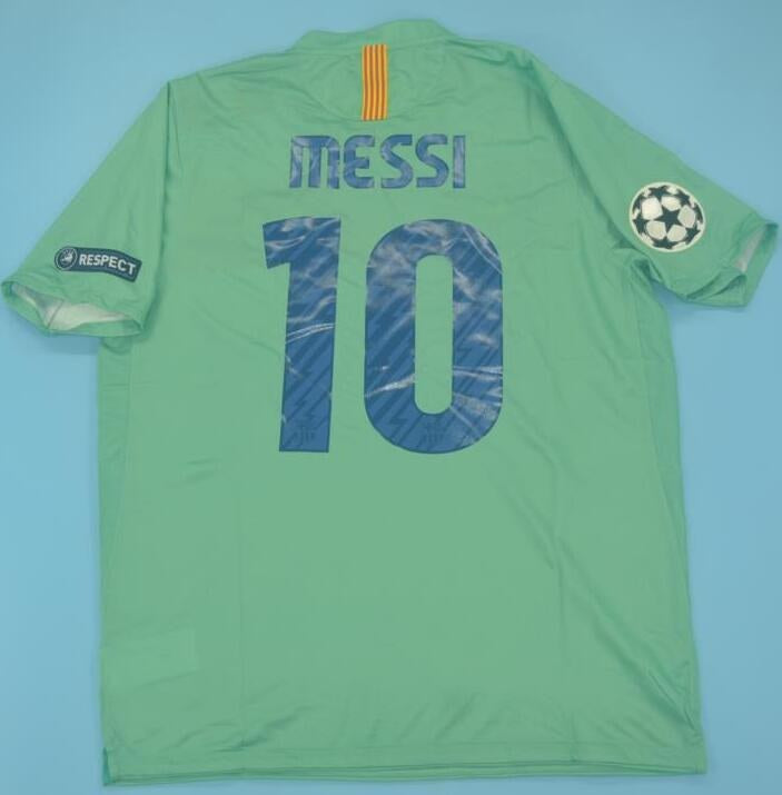 Retro Barcelona Away Green Football Jersey 2010/2011