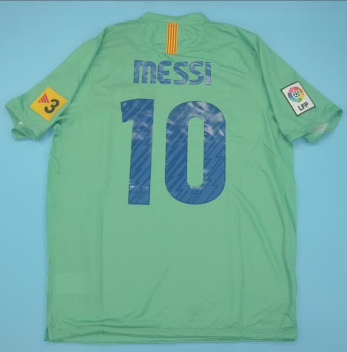 Retro Barcelona Away Green Football Jersey 2010/2011