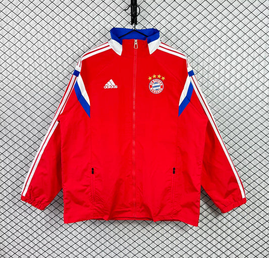 Retro Bayern Munich Windbreaker Red Windbreaker 2014/2015