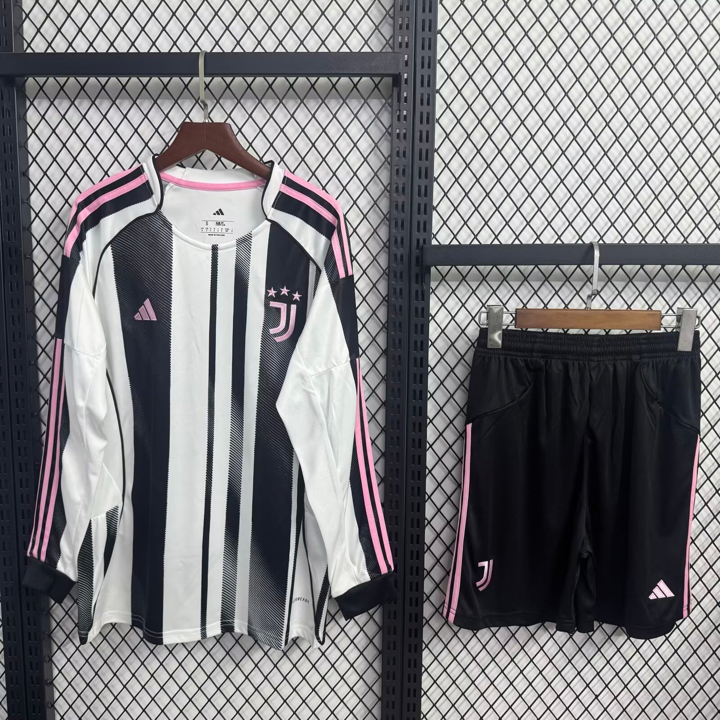 Juventus 2025/2026 Home Fan Version Football Jersey