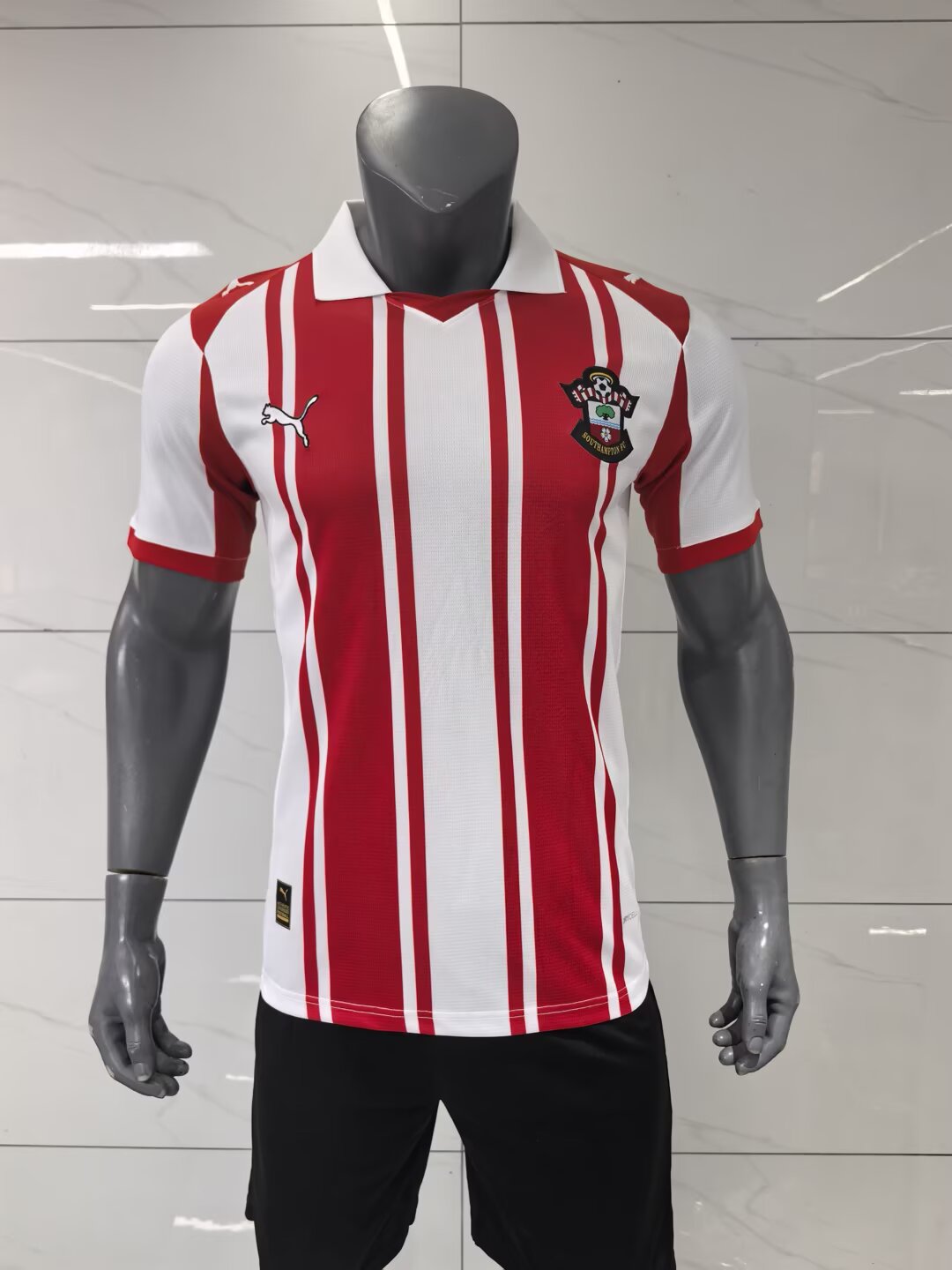 Southampton 2025/2026 Home Fan Version Football Jersey