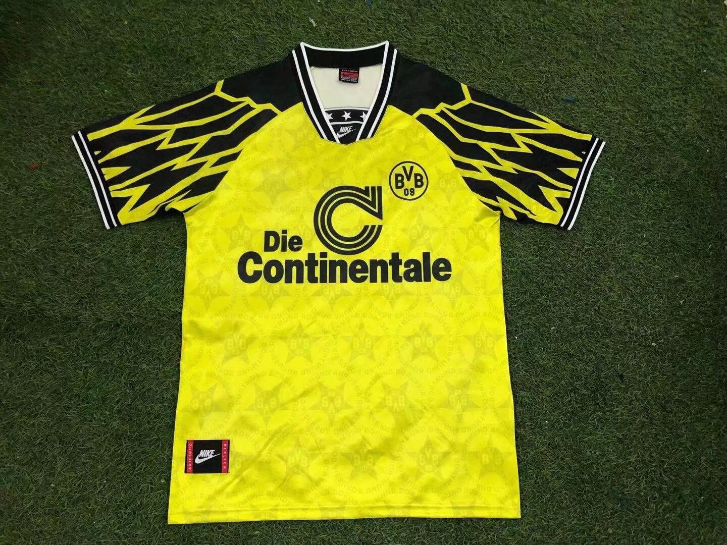 Retro Borussia Dortmund 1994/1995 Home Fan Version Football Jersey