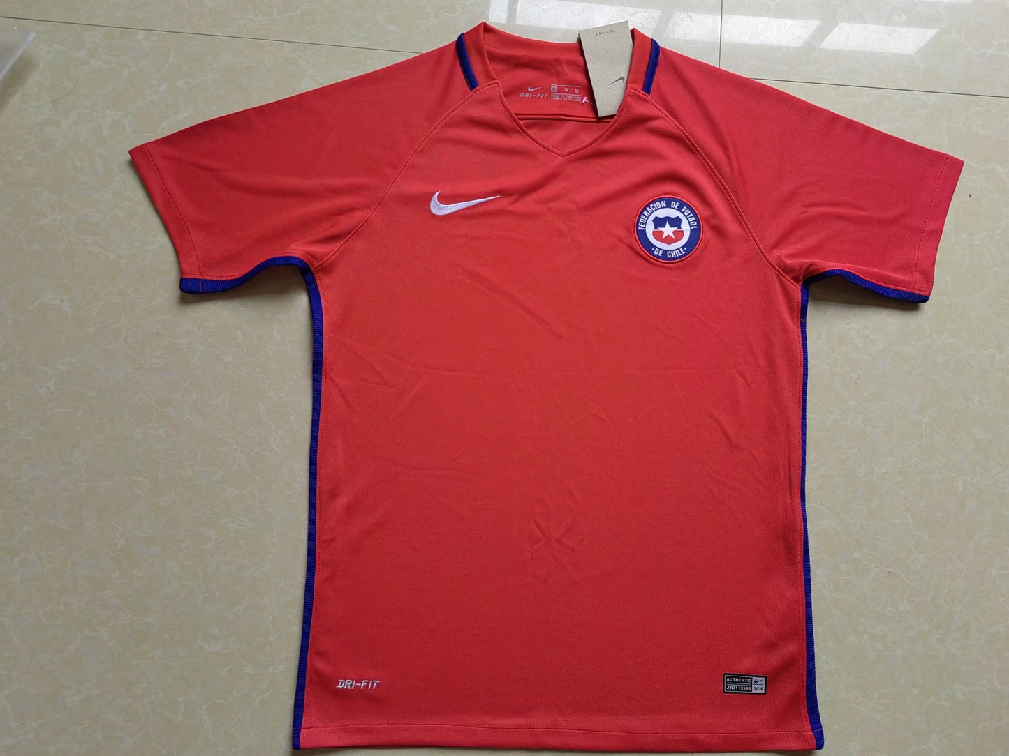 Retro Chile 2016/2017 Home Fan Version Football Jersey