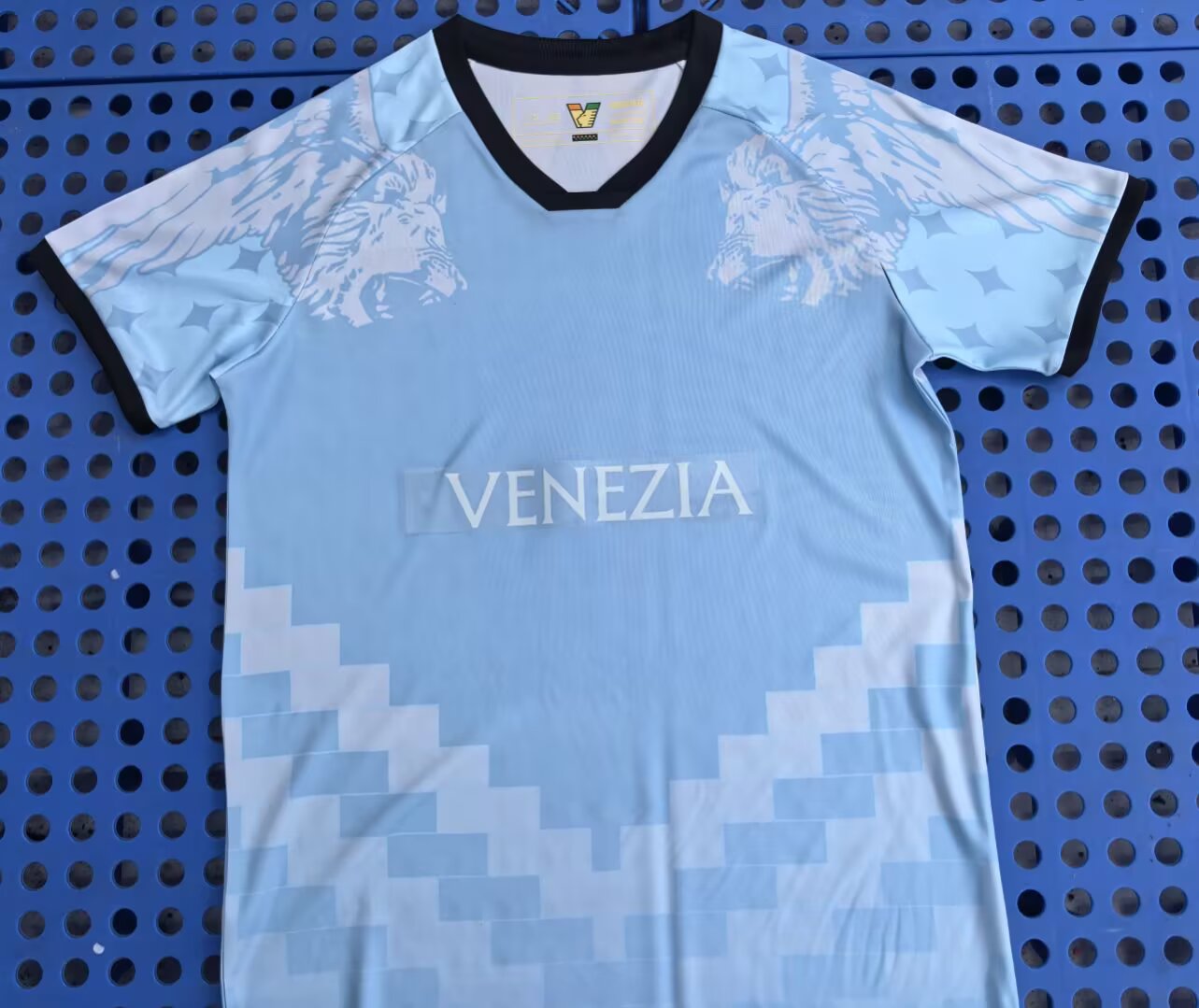 Venezia FC 2025/2026 Away Fan Version Football Jersey