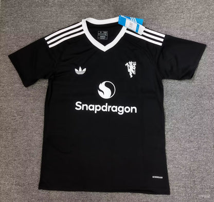 Manchester United 2024/2025 Goalkeeper Fan Version Football Jersey