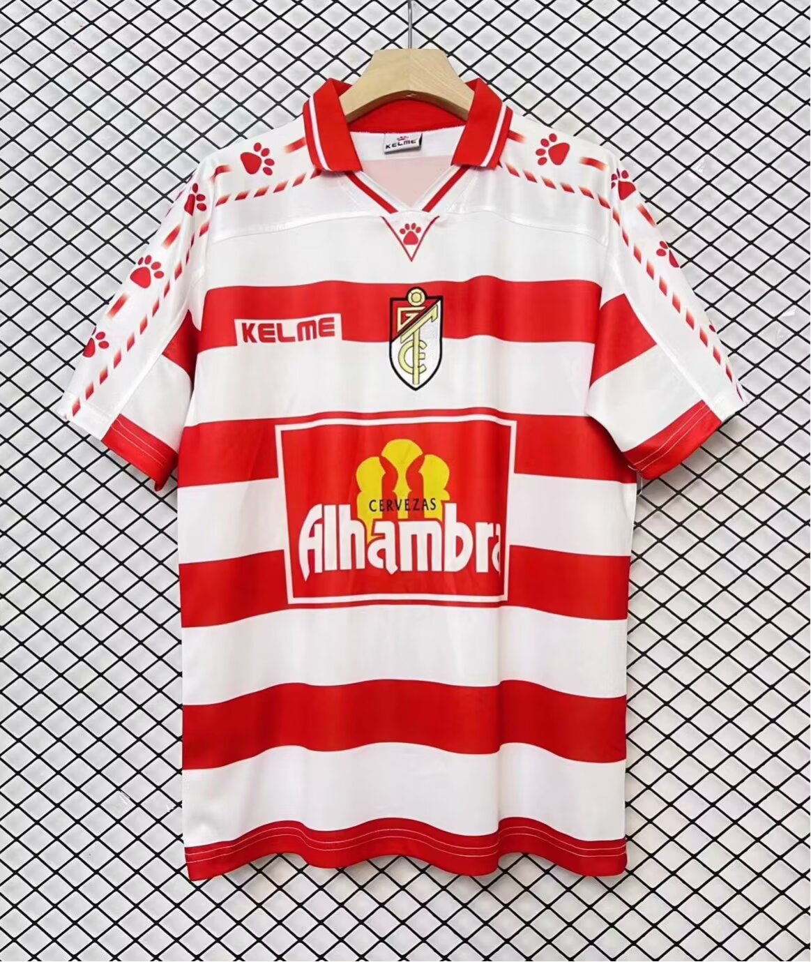 Retro Granada 1997/1998 Home Fan Version Football Jersey