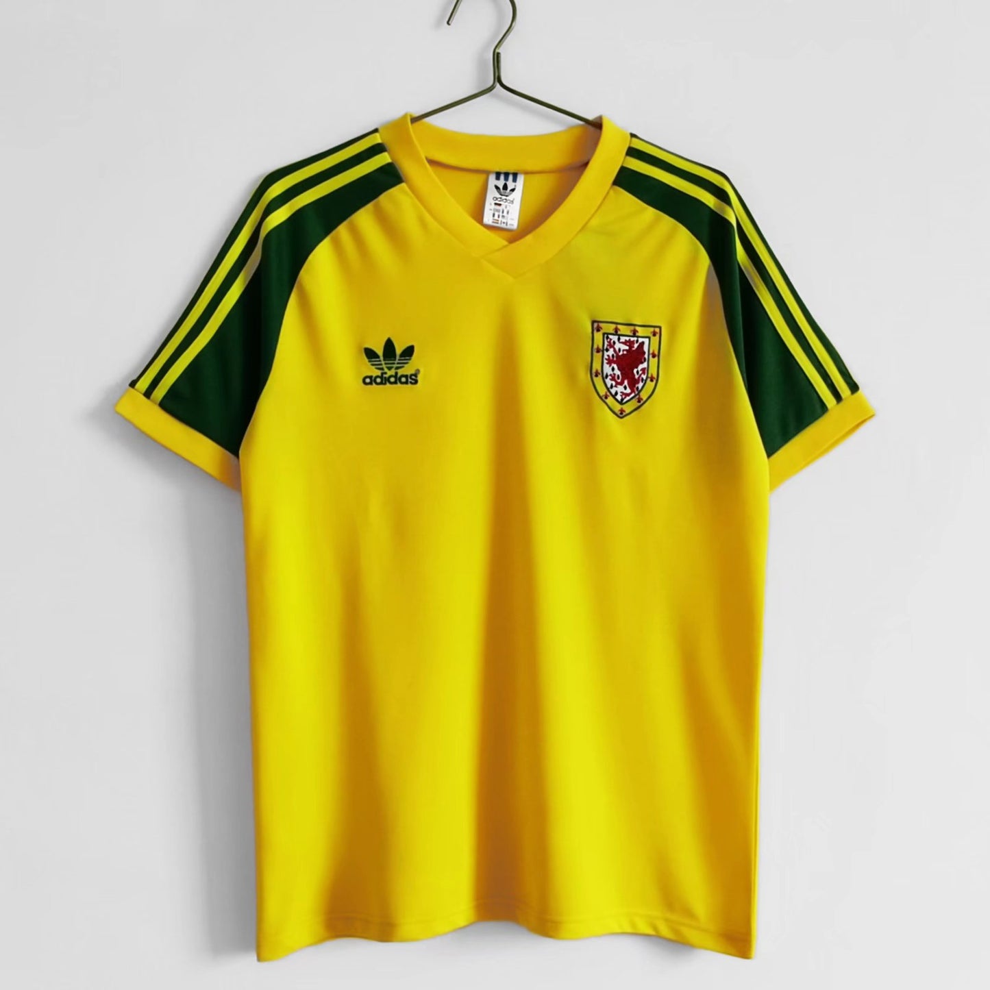 Retro Other !!! 1982 Away Football Jersey