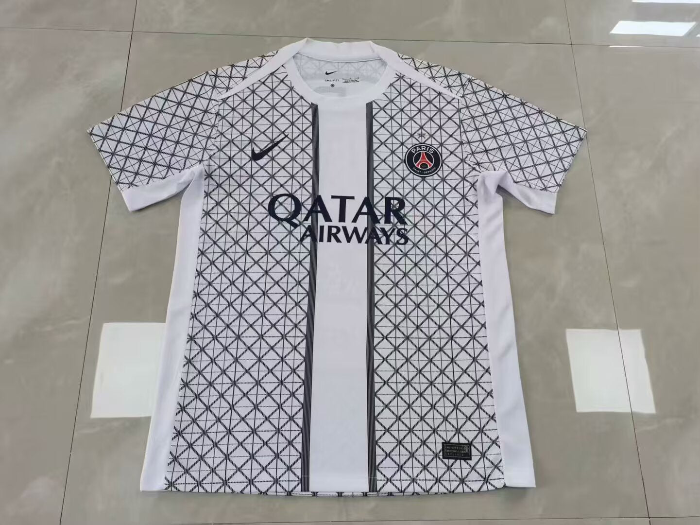 PSG Paris 2025/2026 Fan Version Tracksuit