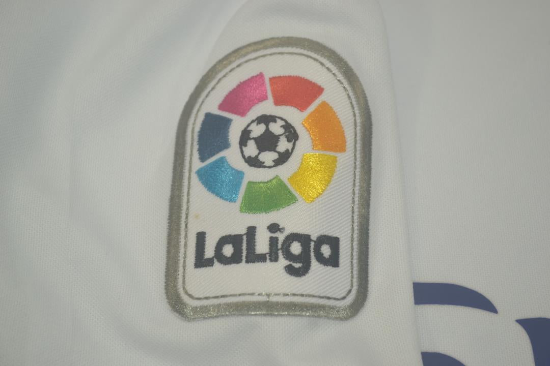 Retro Real Madrid 2016/2017 Away Football Jersey