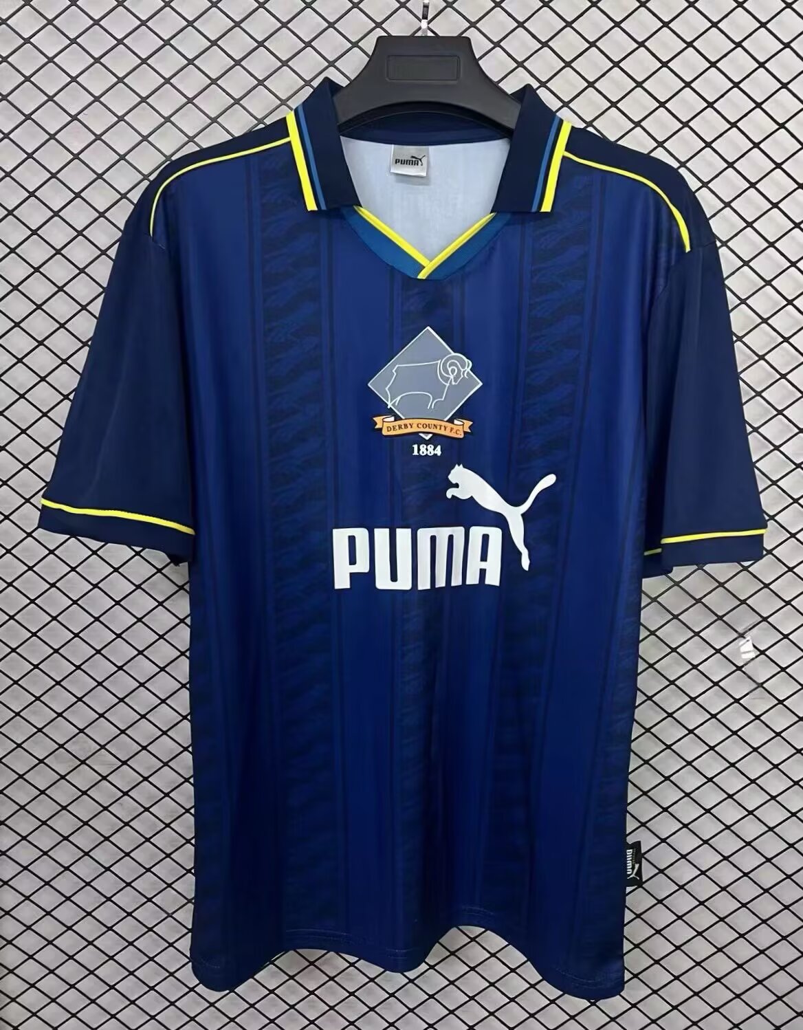 Retro Premier- league 1995/1996 Away Fan Version Football Jersey
