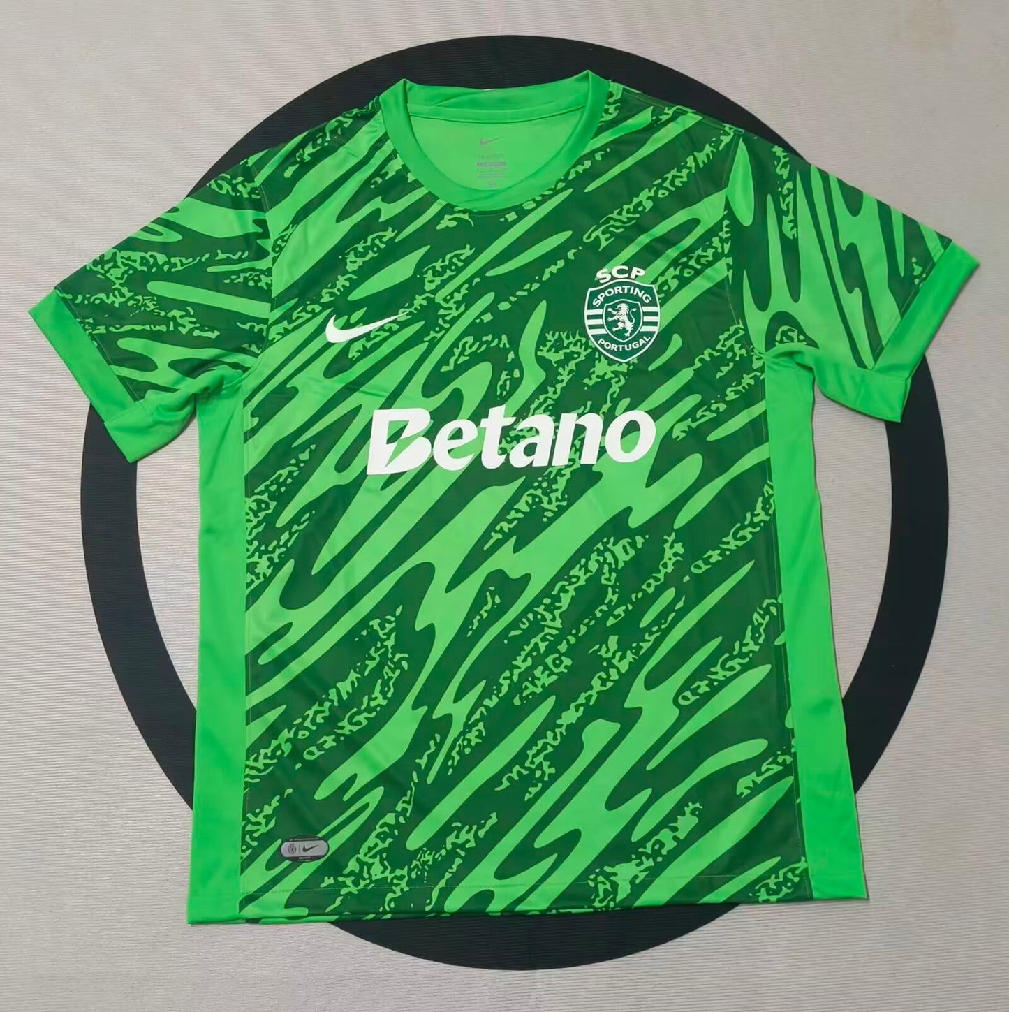 Lisbon 2025/2026 Goalkeeper Fan Version Football Jersey
