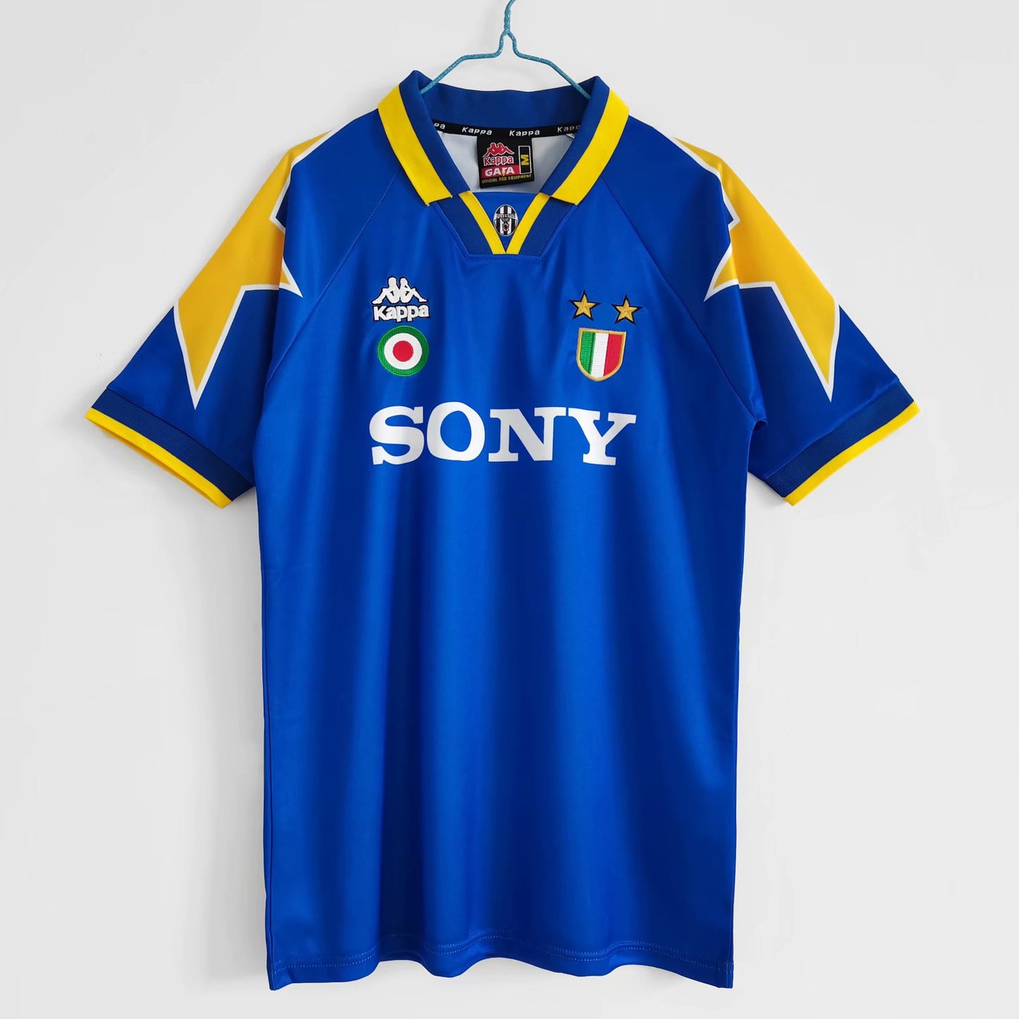 Retro Juventus 1995/1996 Away Football Jersey
