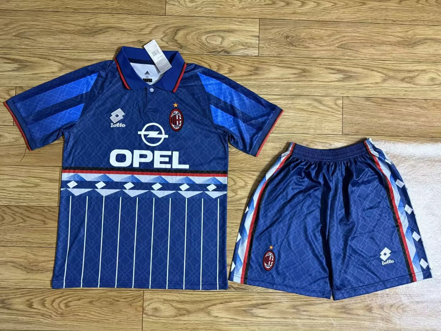 Retro AC Milan 1995/1996 Away Football Jersey