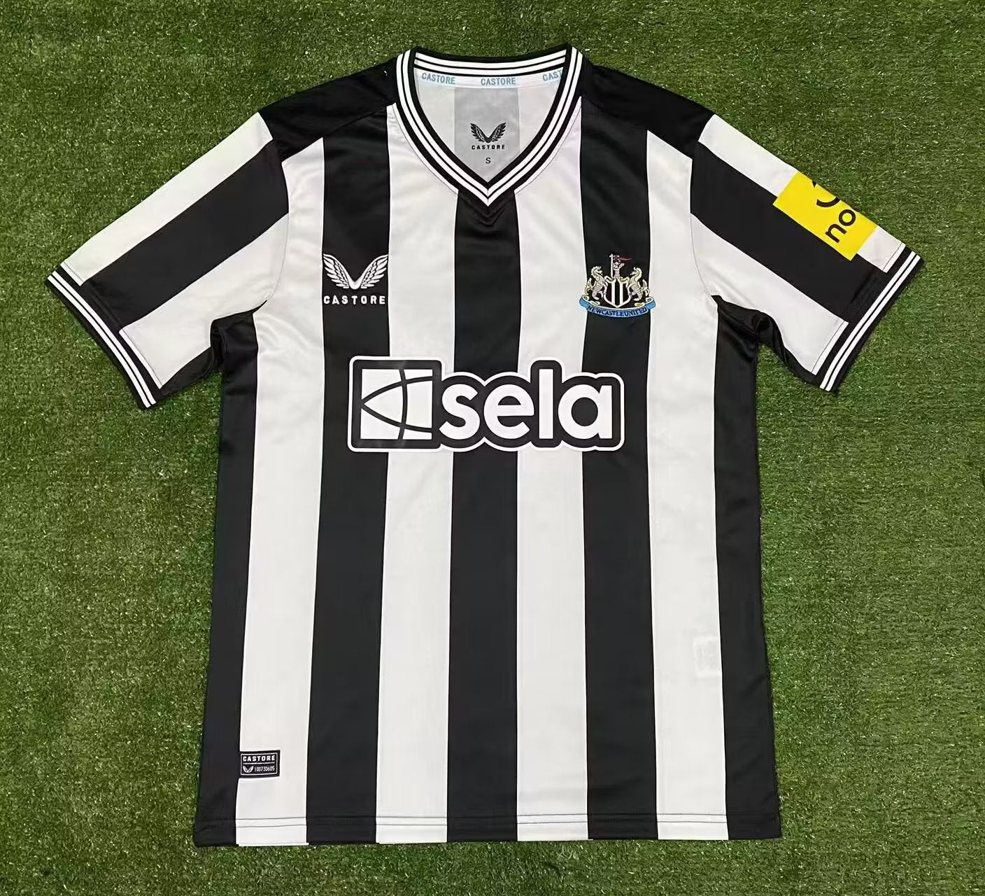 Newcastle United 2023/2024 Home Fan Version Football Jersey