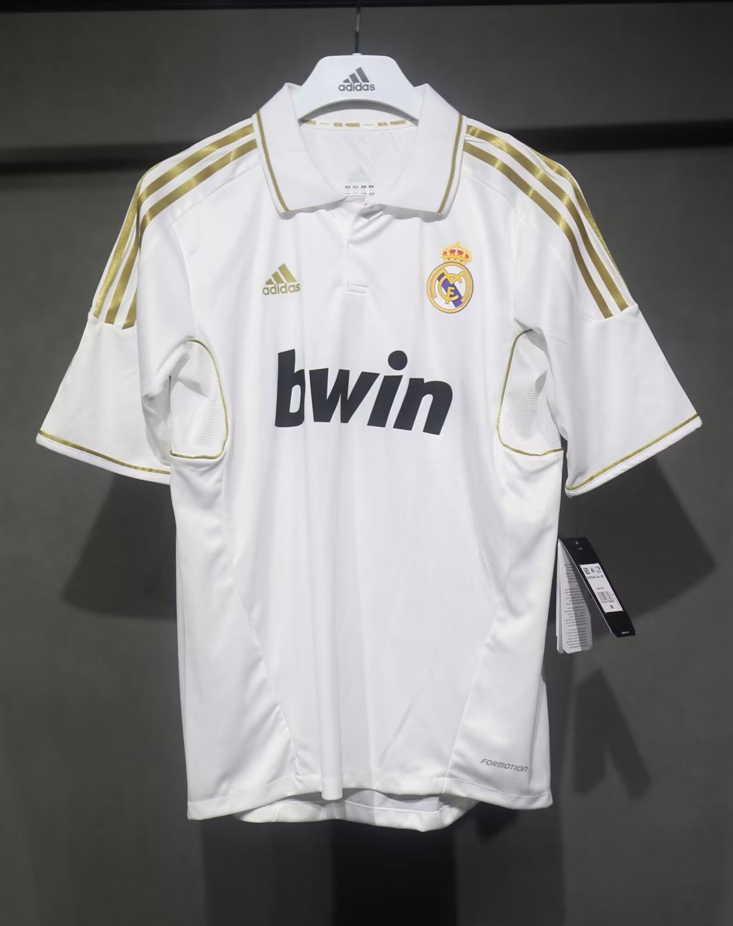 Retro Real Madrid 2011/2012 Home Player Version Football Jersey