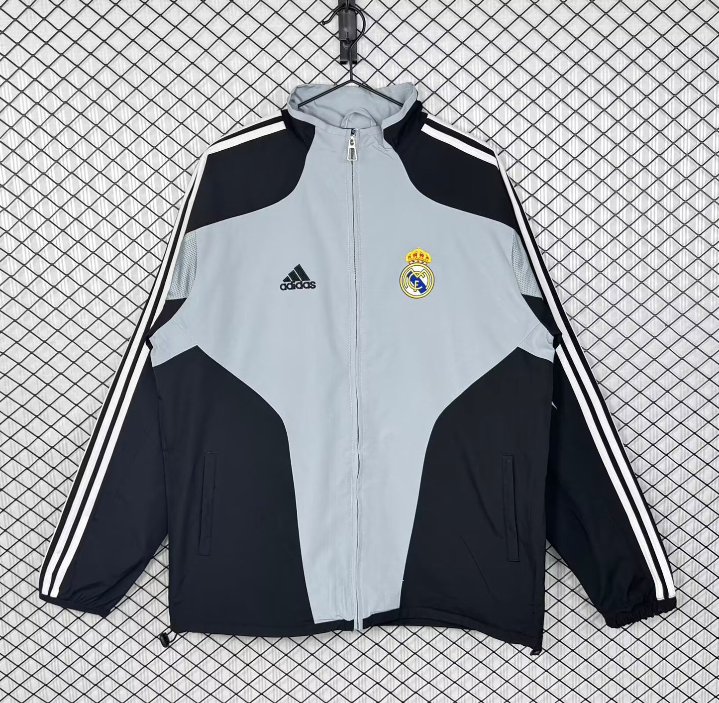 Retro Real Madrid Windbreaker Windbreaker Jersey 2004-2005