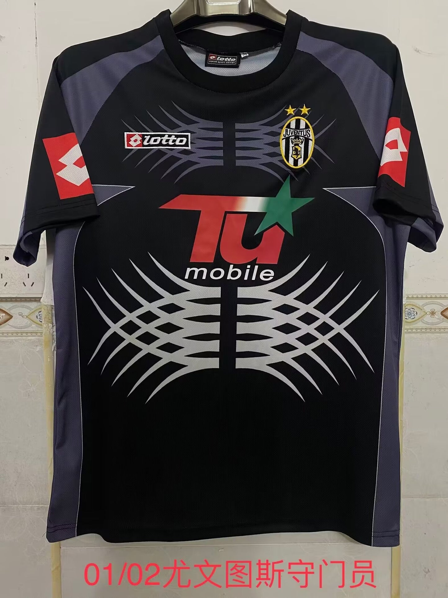 Retro Juventus 2001/2002 Goalkeeper Football Jersey