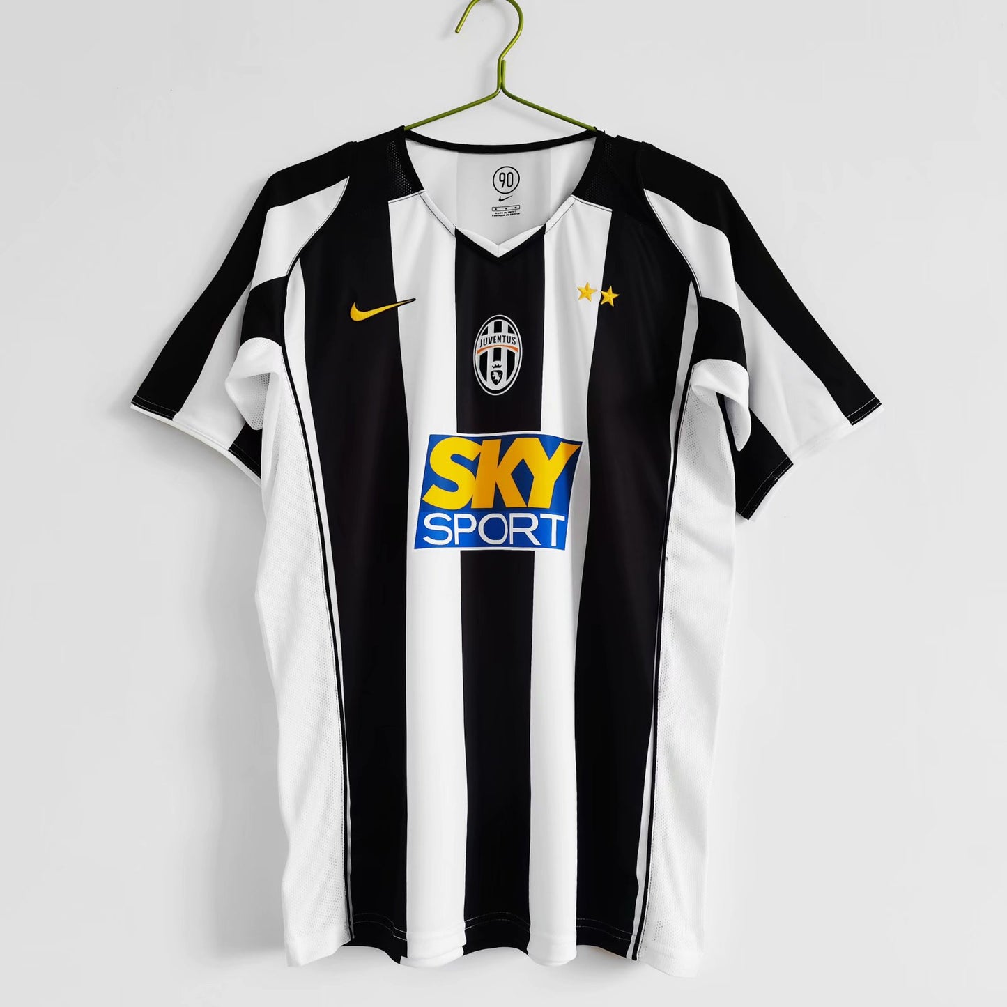 Retro Juventus 2004/2005 Home Football Jersey