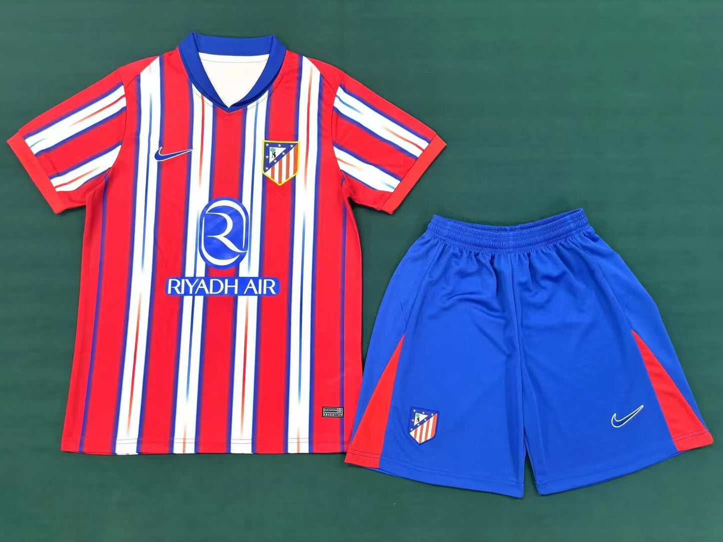 Atlético de Madrid 2024/2025 Home Fan Version Football Jersey