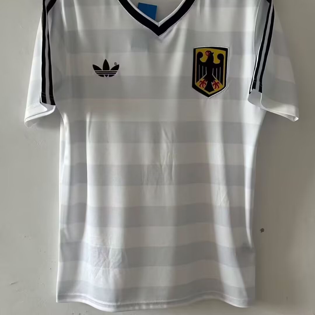 Retro Japan 1984 Away Football Jersey