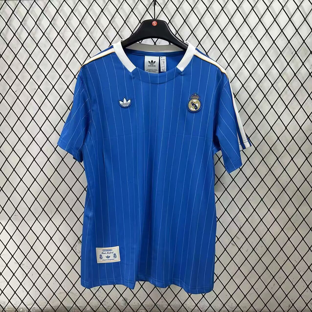 Retro Real Madrid 2025/2026 Fan Version Football Jersey