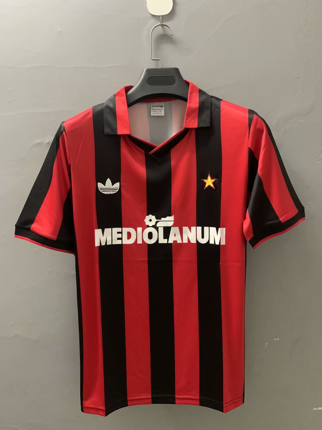 Retro AC Milan 1991/1992 Home Football Jersey
