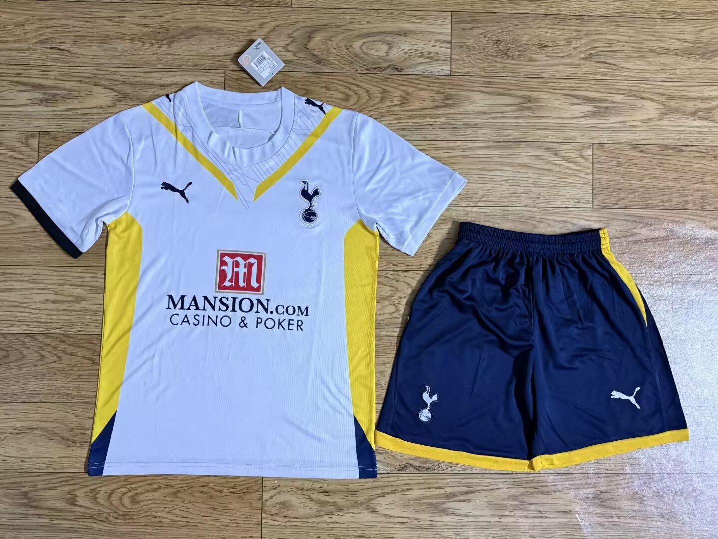 Retro Tottenham Hotspur 2009/2010 Home Football Jersey