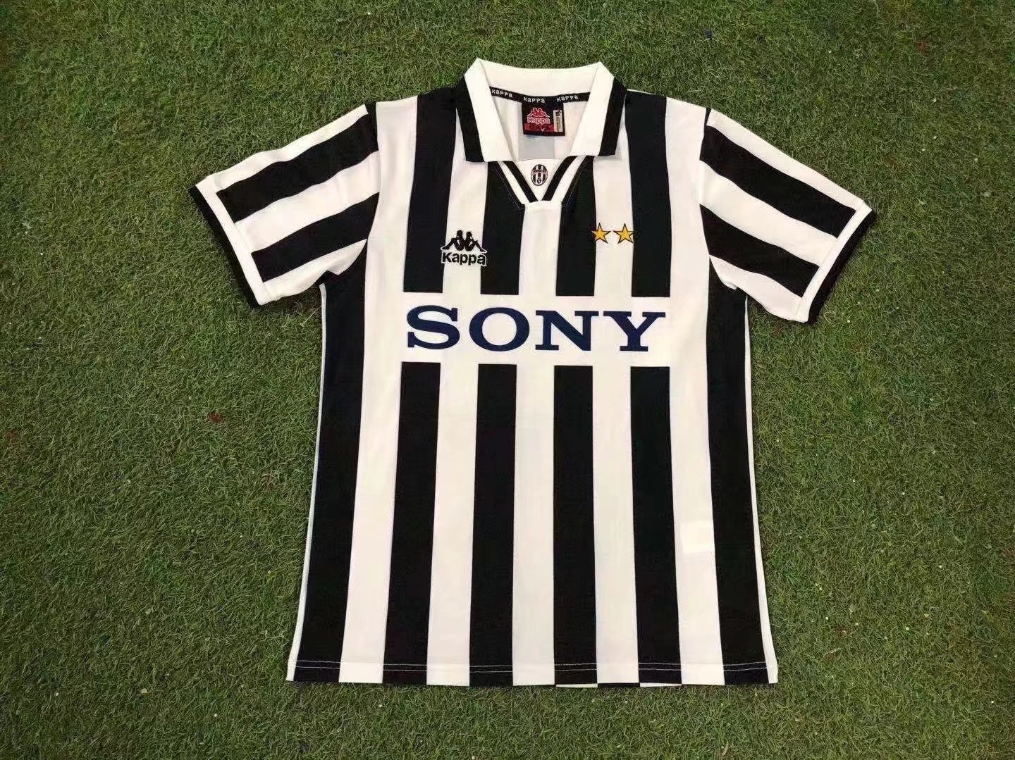 Retro Juventus 1996/1997 Home Football Jersey
