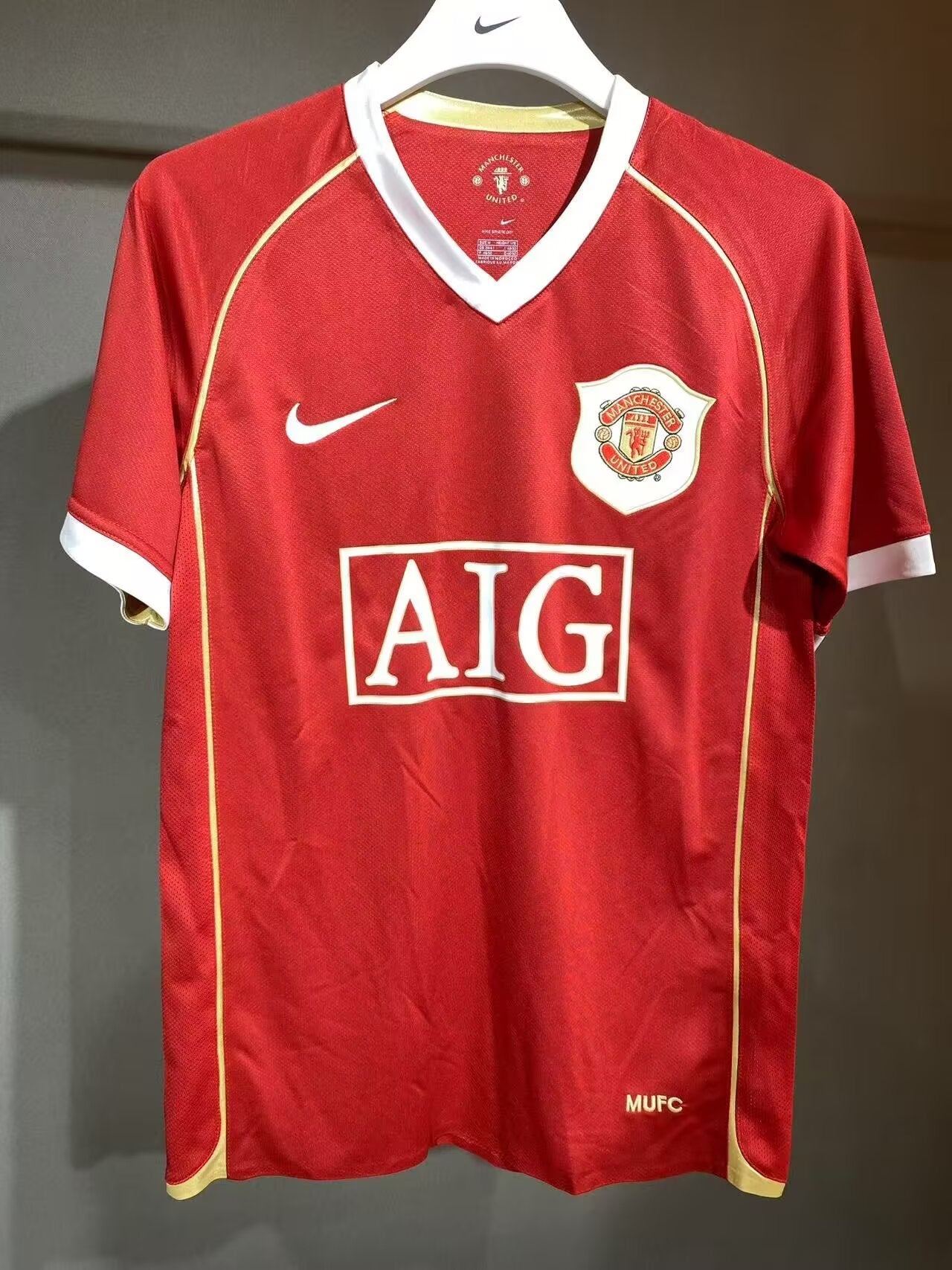 Retro Manchester united 2006/2007 Home Player Version Football Jersey