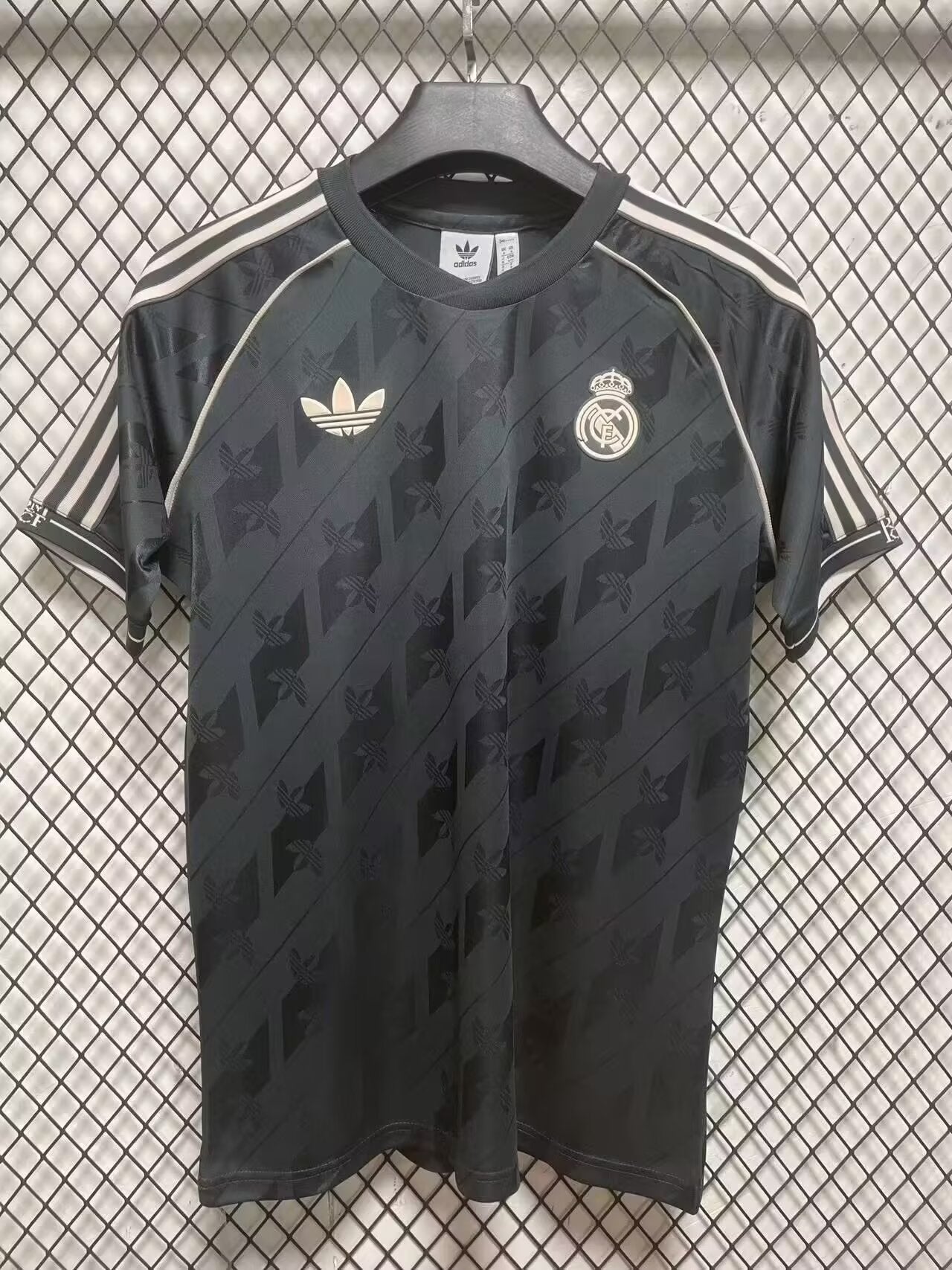 Retro Real Madrid 2024/2025 Fan Version Football Jersey